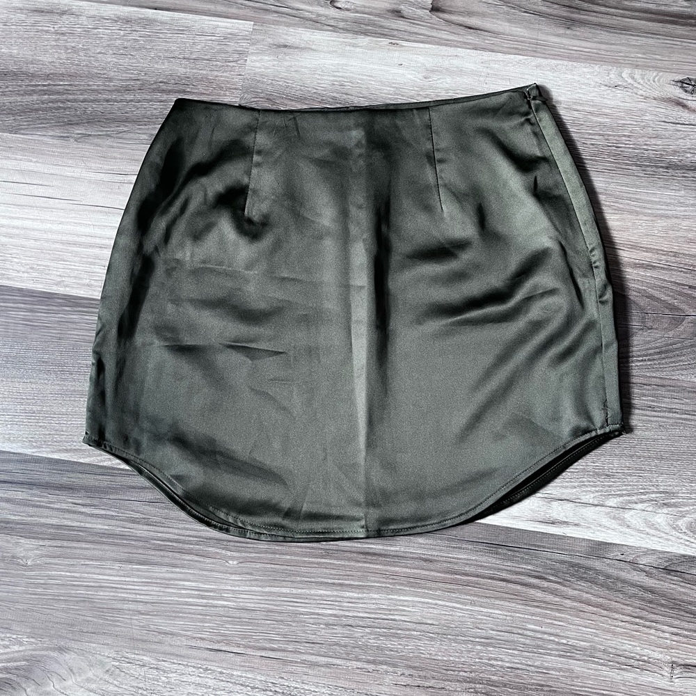 Forever 21 Asymmetrical Green Bubble Skirt